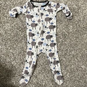 Bestaroo sheep footie